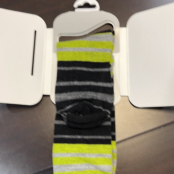 Goodhew Tempest Knee High Merino Socks - in black. - Picture 7 of 7